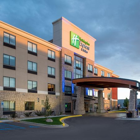 Holiday Inn Express Hotel & Suites Bismarck By Ihg Eksteriør bilde