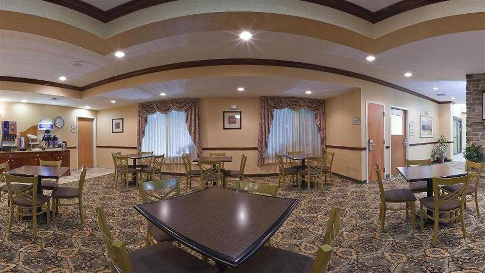Holiday Inn Express Hotel & Suites Bismarck By Ihg Eksteriør bilde