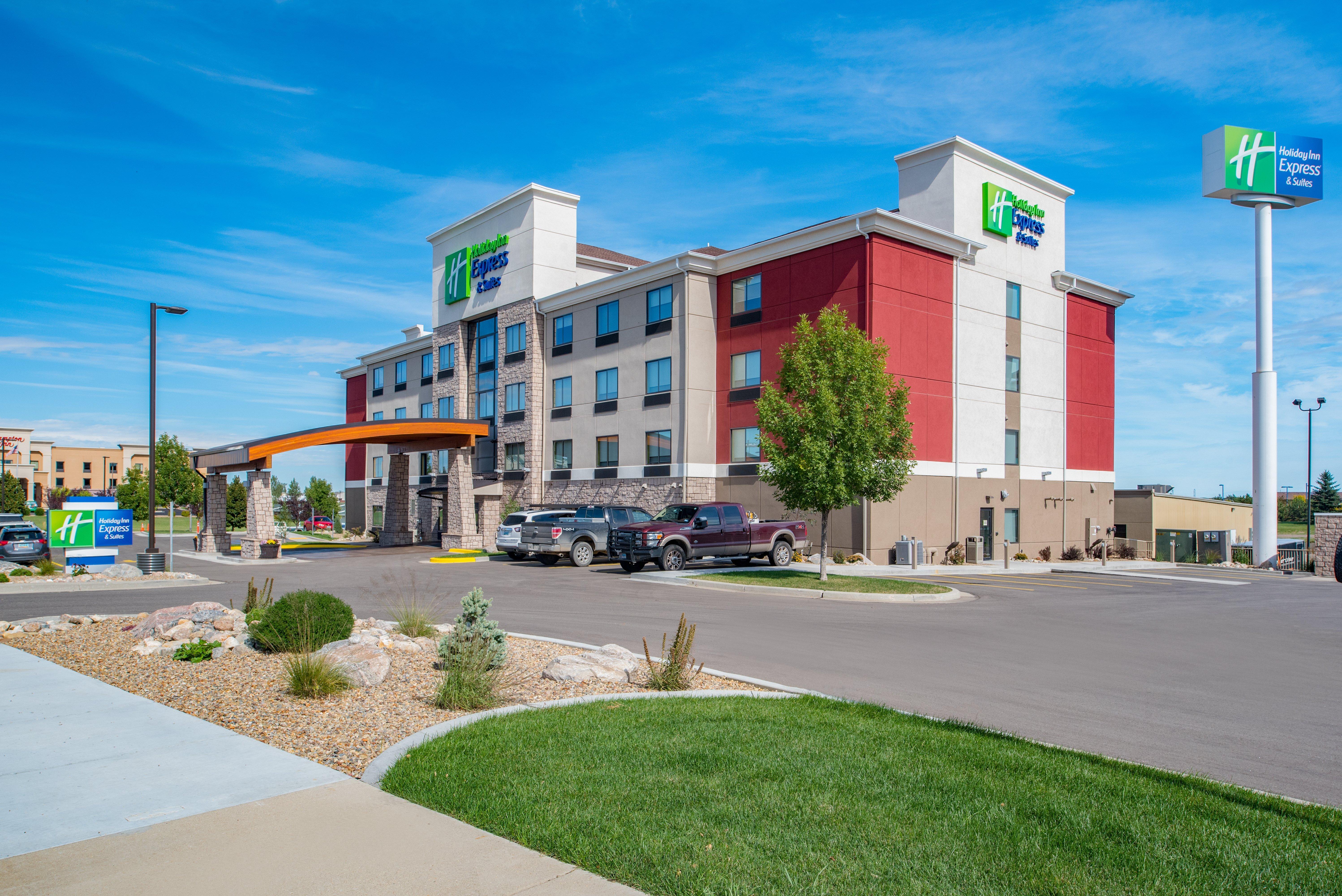 Holiday Inn Express Hotel & Suites Bismarck By Ihg Eksteriør bilde