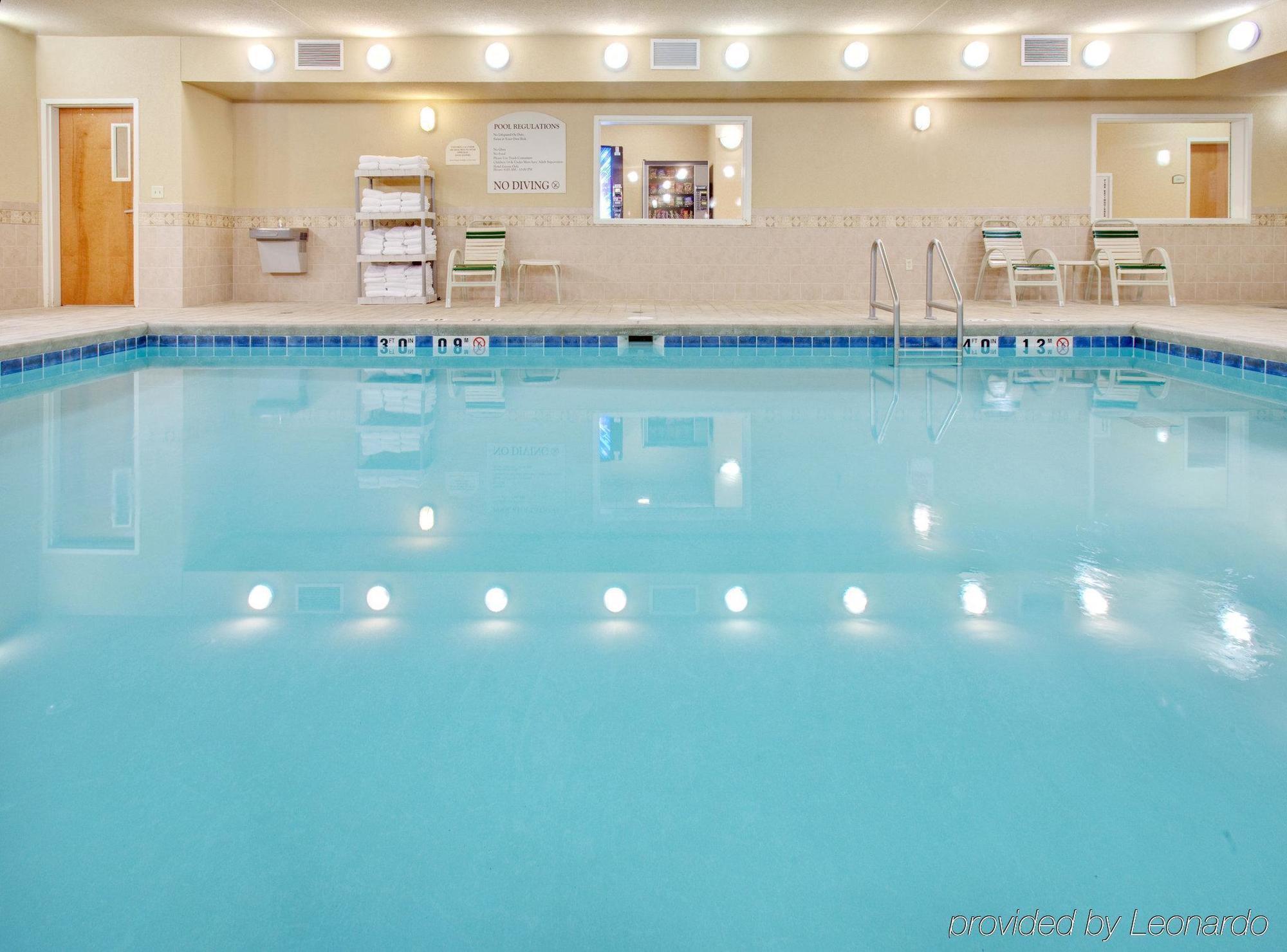 Holiday Inn Express Hotel & Suites Bismarck By Ihg Fasiliteter bilde