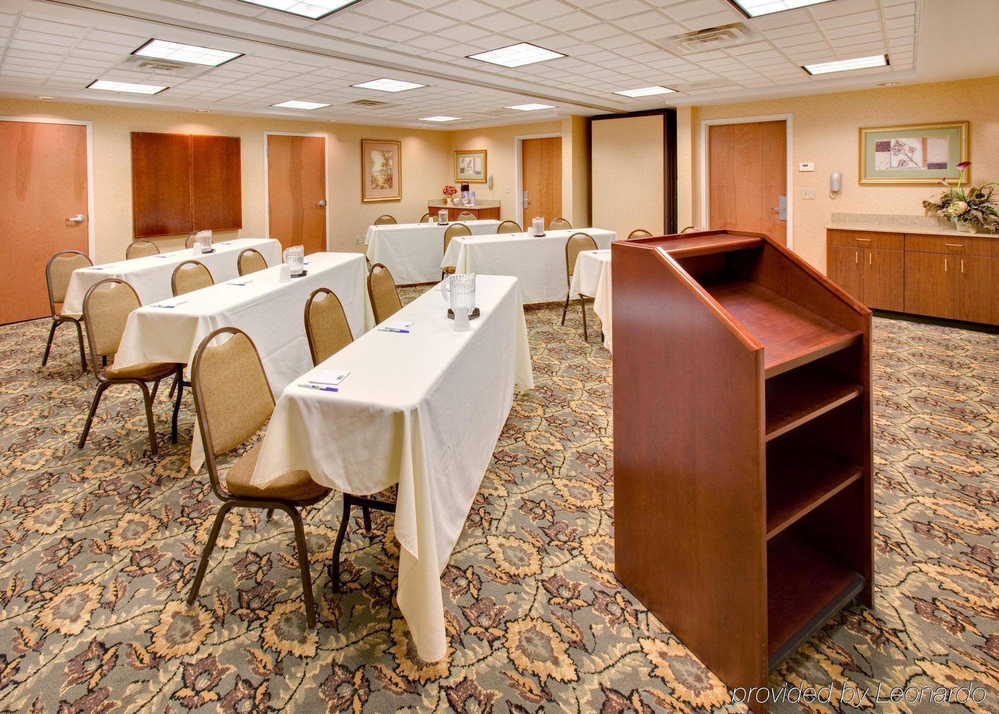 Holiday Inn Express Hotel & Suites Bismarck By Ihg Fasiliteter bilde